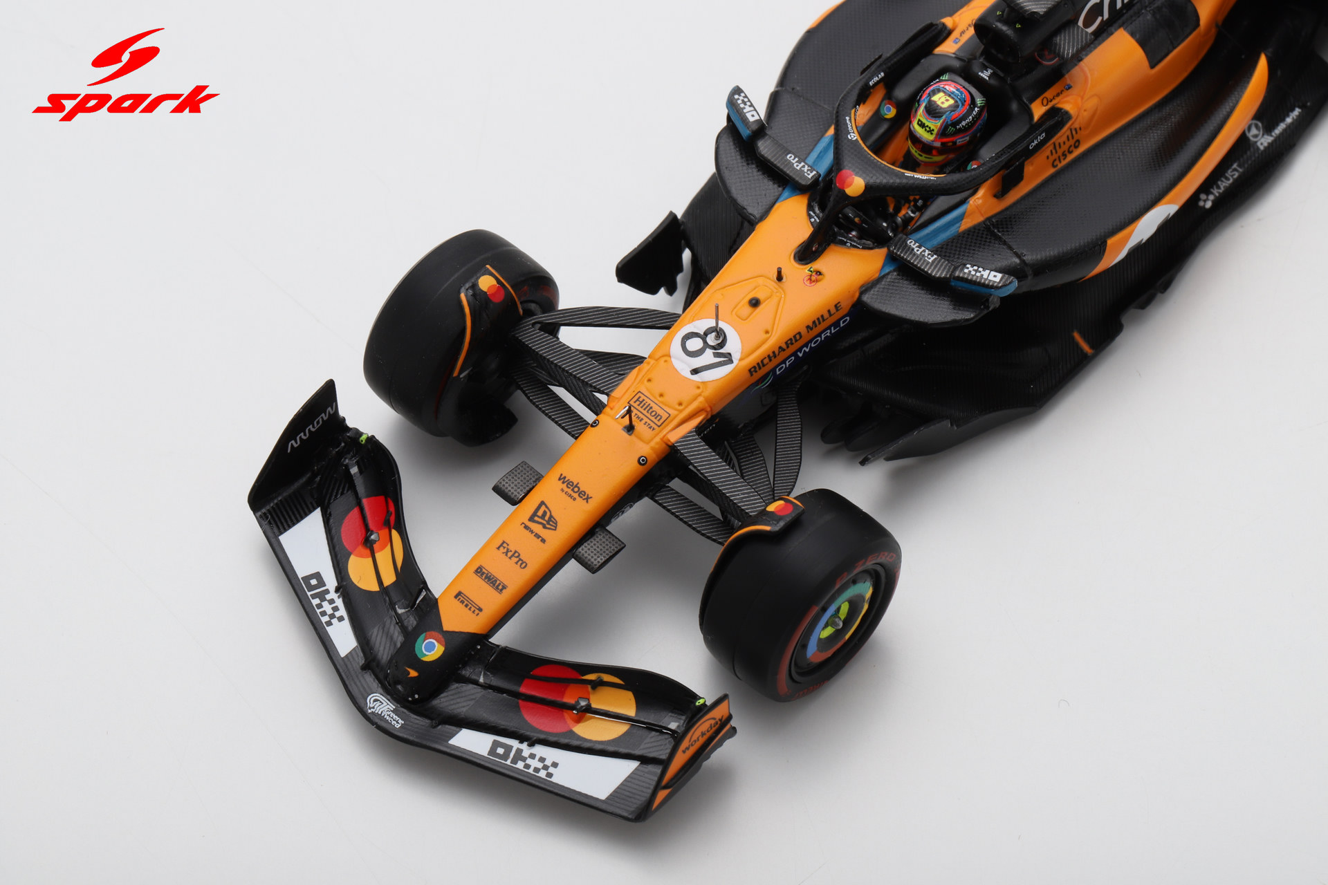 Spark 1:43 McLaren MCL39 No.81 Oscar Piastri Winner Spanish GP 2025 (S9621) Resin Model 4 Spark 1:43 McLaren MCL39 No.81 Oscar Piastri Winner Spanish GP 2025 (S9621) Resin Model - Image 4