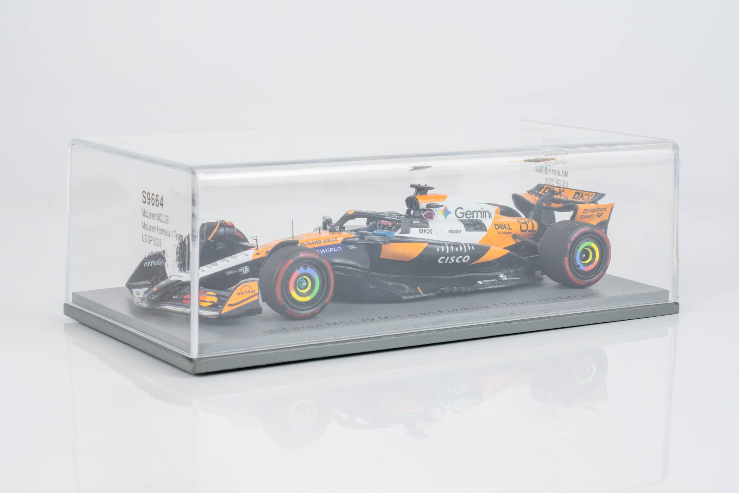 Spark 1:43 McLaren MCL39 No.81 Oscar Piastri US GP 2025 (S9664) Resin Model 3 Spark 1:43 McLaren MCL39 No.81 Oscar Piastri US GP 2025 (S9664) Resin Model - Image 3