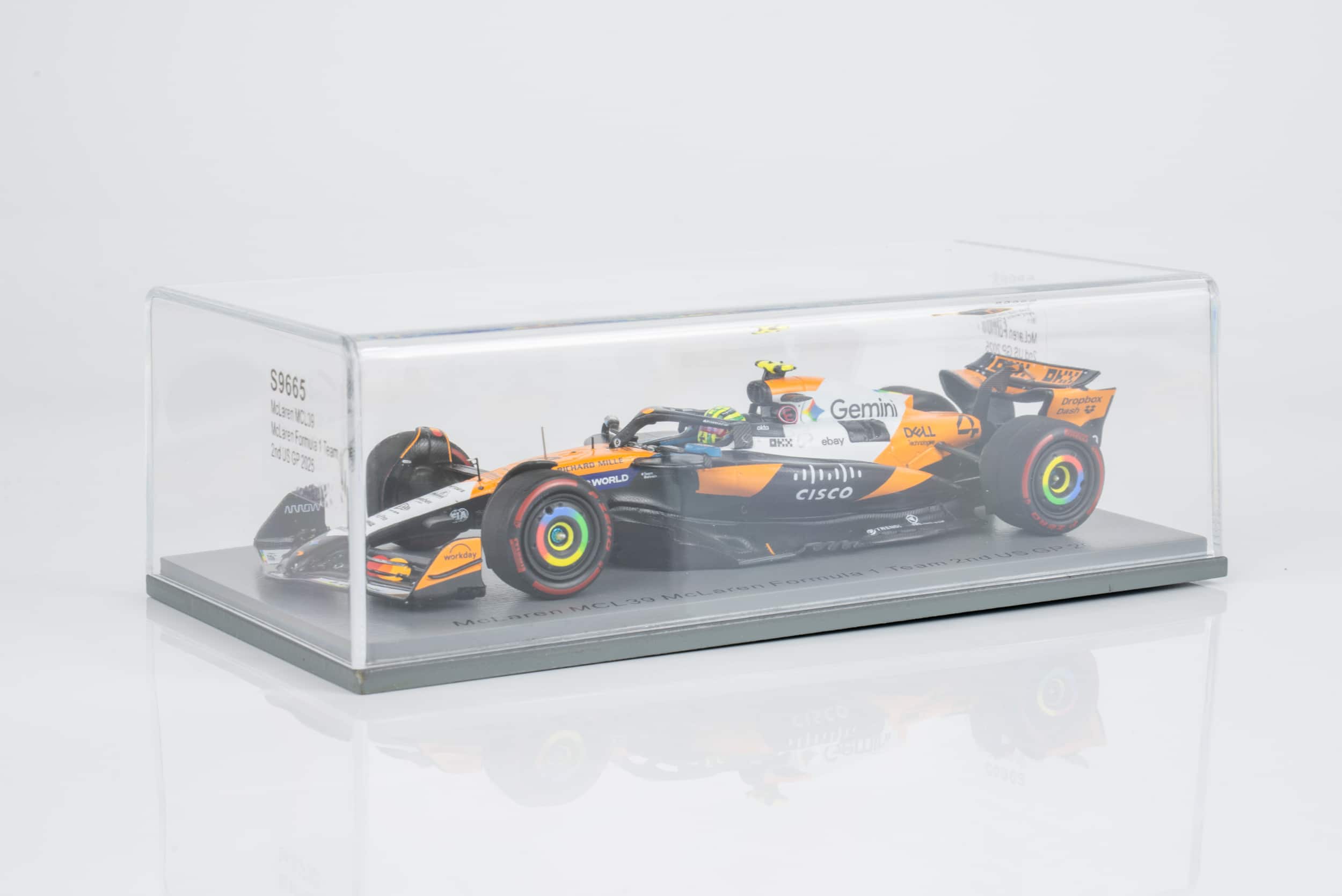 Spark 1:43 McLaren MCL39 No.4 Lando Norris 2nd US GP 2025 (S9665) Resin Model 3 Spark 1:43 McLaren MCL39 No.4 Lando Norris 2nd US GP 2025 (S9665) Resin Model - Image 3