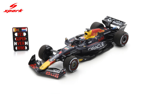 Spark 1:43 Red Bull Racing RB21 No.1 Max Verstappen Winner Abu Dhabi GP 2025 (S9677) Resin Model