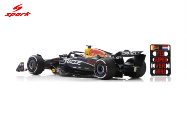 Spark 1:43 Red Bull Racing RB21 No.1 Max Verstappen Winner Abu Dhabi GP 2025 (S9677) Resin Model 19 Spark 1:43 Red Bull Racing RB21 No.1 Max Verstappen Winner Abu Dhabi GP 2025 (S9677) Resin Model