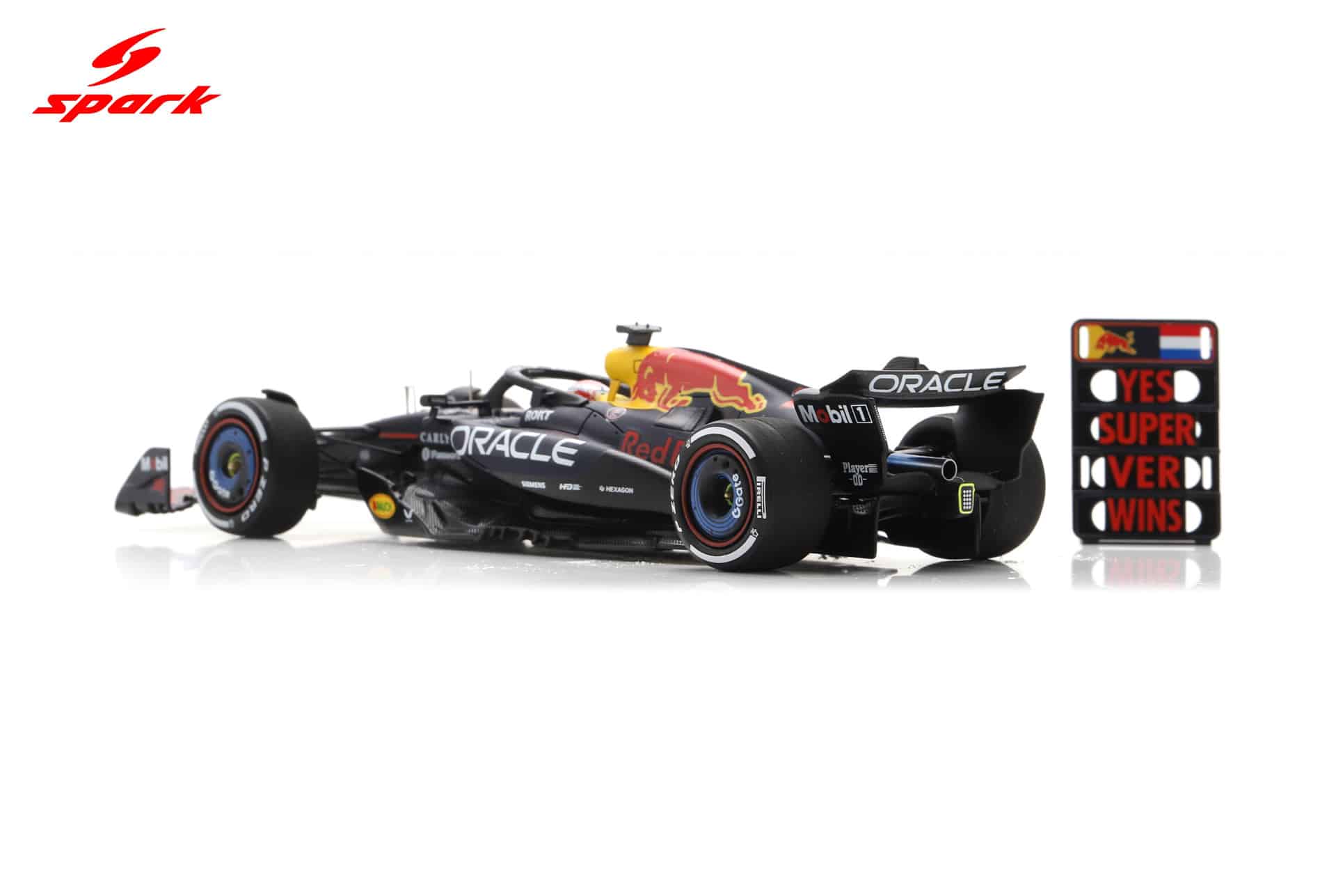 Spark 1:43 Red Bull Racing RB21 No.1 Max Verstappen Winner Abu Dhabi GP 2025 (S9677) Resin Model 10 Spark 1:43 Red Bull Racing RB21 No.1 Max Verstappen Winner Abu Dhabi GP 2025 (S9677) Resin Model - Image 10