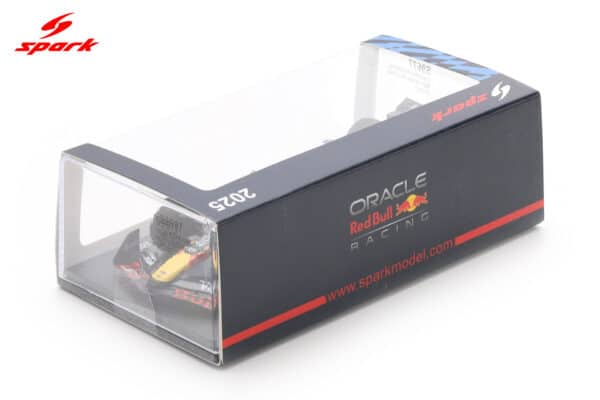 Spark 1:43 Red Bull Racing RB21 No.1 Max Verstappen Winner Abu Dhabi GP 2025 (S9677) Resin Model 12 Spark 1:43 Red Bull Racing RB21 No.1 Max Verstappen Winner Abu Dhabi GP 2025 (S9677) Resin Model