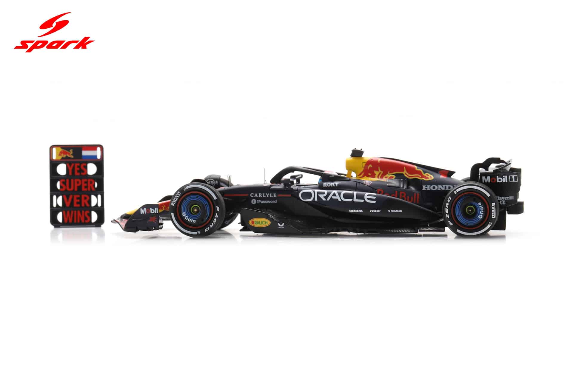 Spark 1:43 Red Bull Racing RB21 No.1 Max Verstappen Winner Abu Dhabi GP 2025 (S9677) Resin Model 9 Spark 1:43 Red Bull Racing RB21 No.1 Max Verstappen Winner Abu Dhabi GP 2025 (S9677) Resin Model - Image 9