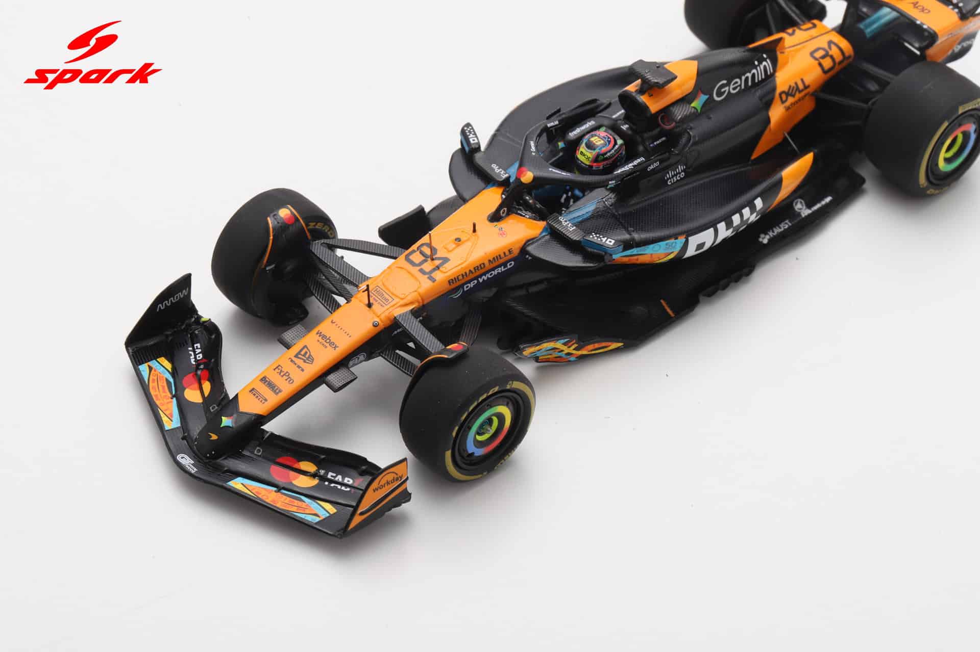 Spark 1:43 McLaren MCL39 No.81 Oscar Piastri 2nd Abu Dhabi GP 2025 (S9679) Resin Model 5 Spark 1:43 McLaren MCL39 No.81 Oscar Piastri 2nd Abu Dhabi GP 2025 (S9679) Resin Model - Image 5