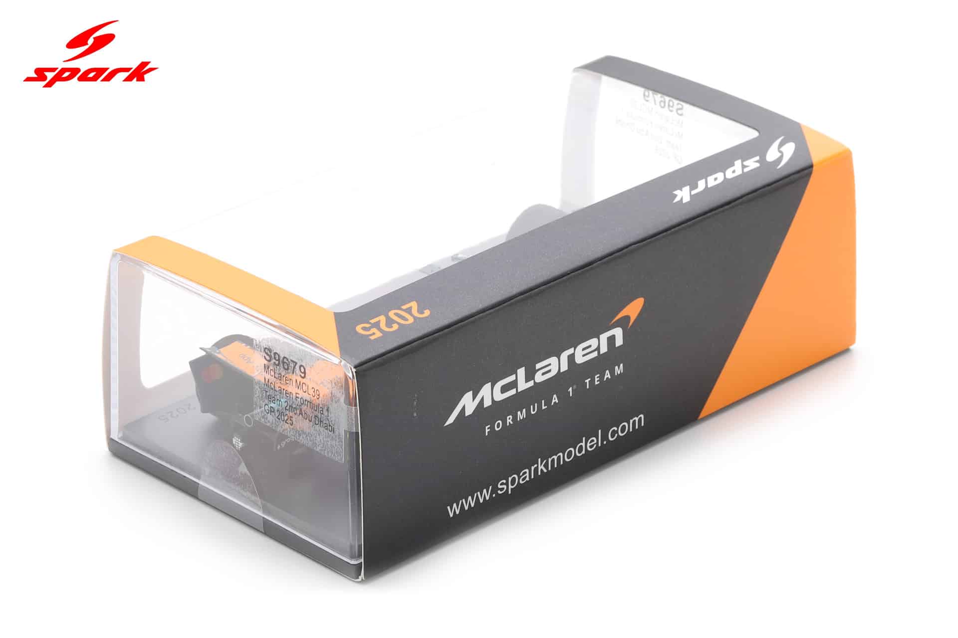 Spark 1:43 McLaren MCL39 No.81 Oscar Piastri 2nd Abu Dhabi GP 2025 (S9679) Resin Model 3 Spark 1:43 McLaren MCL39 No.81 Oscar Piastri 2nd Abu Dhabi GP 2025 (S9679) Resin Model - Image 3