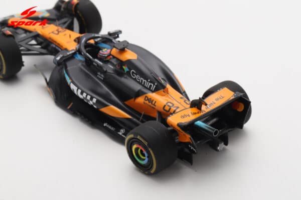 Spark 1:43 McLaren MCL39 No.81 Oscar Piastri 2nd Abu Dhabi GP 2025 (S9679) Resin Model 18 Spark 1:43 McLaren MCL39 No.81 Oscar Piastri 2nd Abu Dhabi GP 2025 (S9679) Resin Model