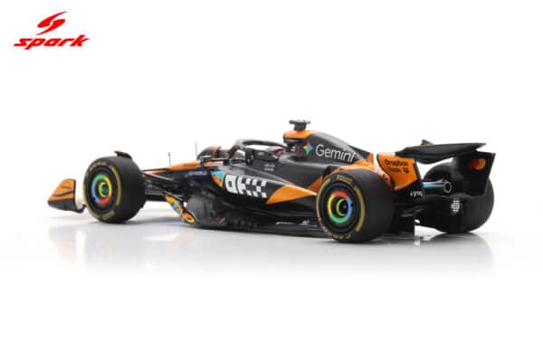 Spark 1:43 McLaren MCL39 No.81 Oscar Piastri 2nd Abu Dhabi GP 2025 (S9679) Resin Model 22 Spark 1:43 McLaren MCL39 No.81 Oscar Piastri 2nd Abu Dhabi GP 2025 (S9679) Resin Model
