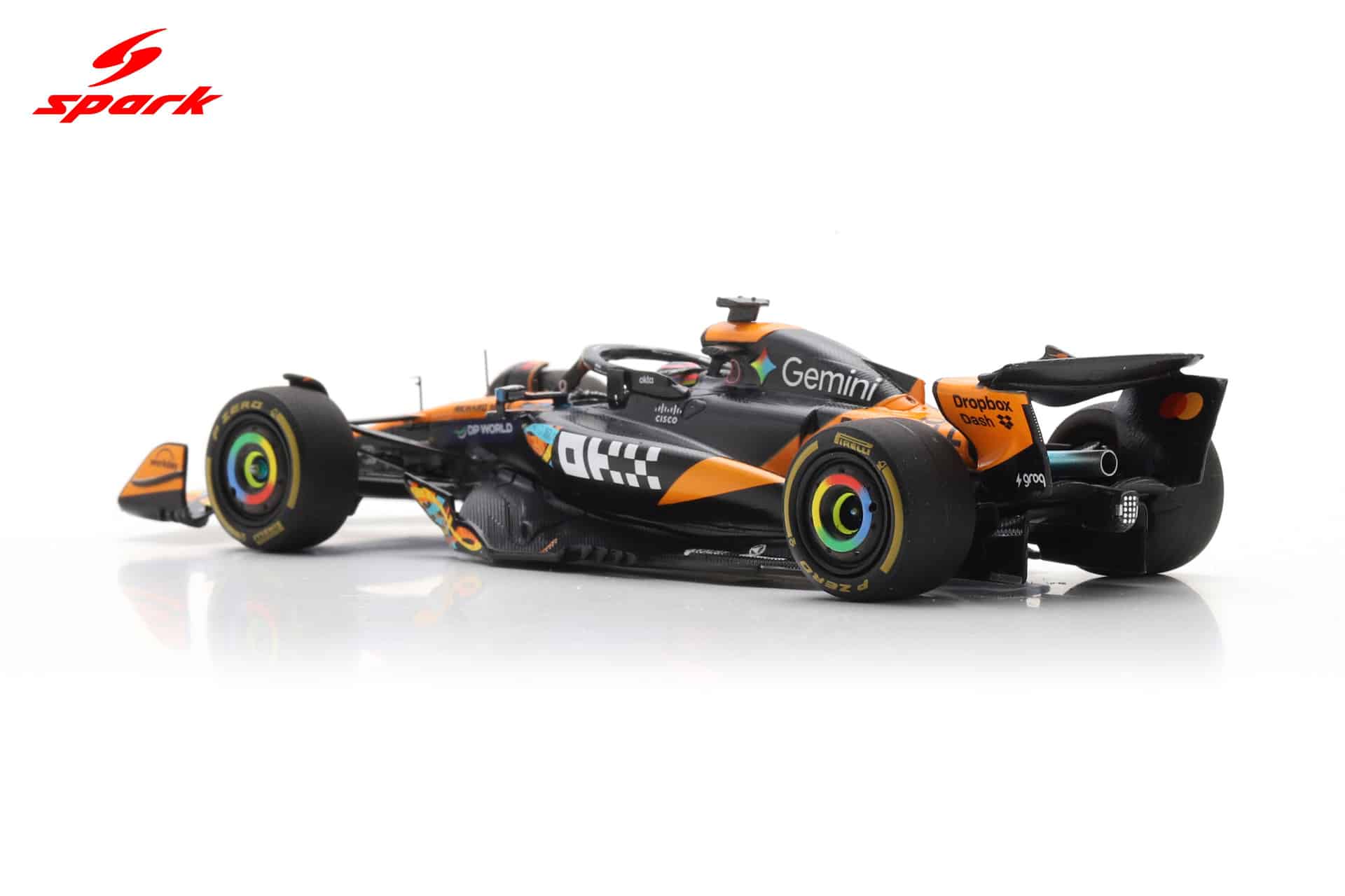 Spark 1:43 McLaren MCL39 No.81 Oscar Piastri 2nd Abu Dhabi GP 2025 (S9679) Resin Model 11 Spark 1:43 McLaren MCL39 No.81 Oscar Piastri 2nd Abu Dhabi GP 2025 (S9679) Resin Model - Image 11