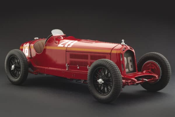 Italeri - 1:12 Alfa Romeo 8C 2300 Monza (4706) Model Kit