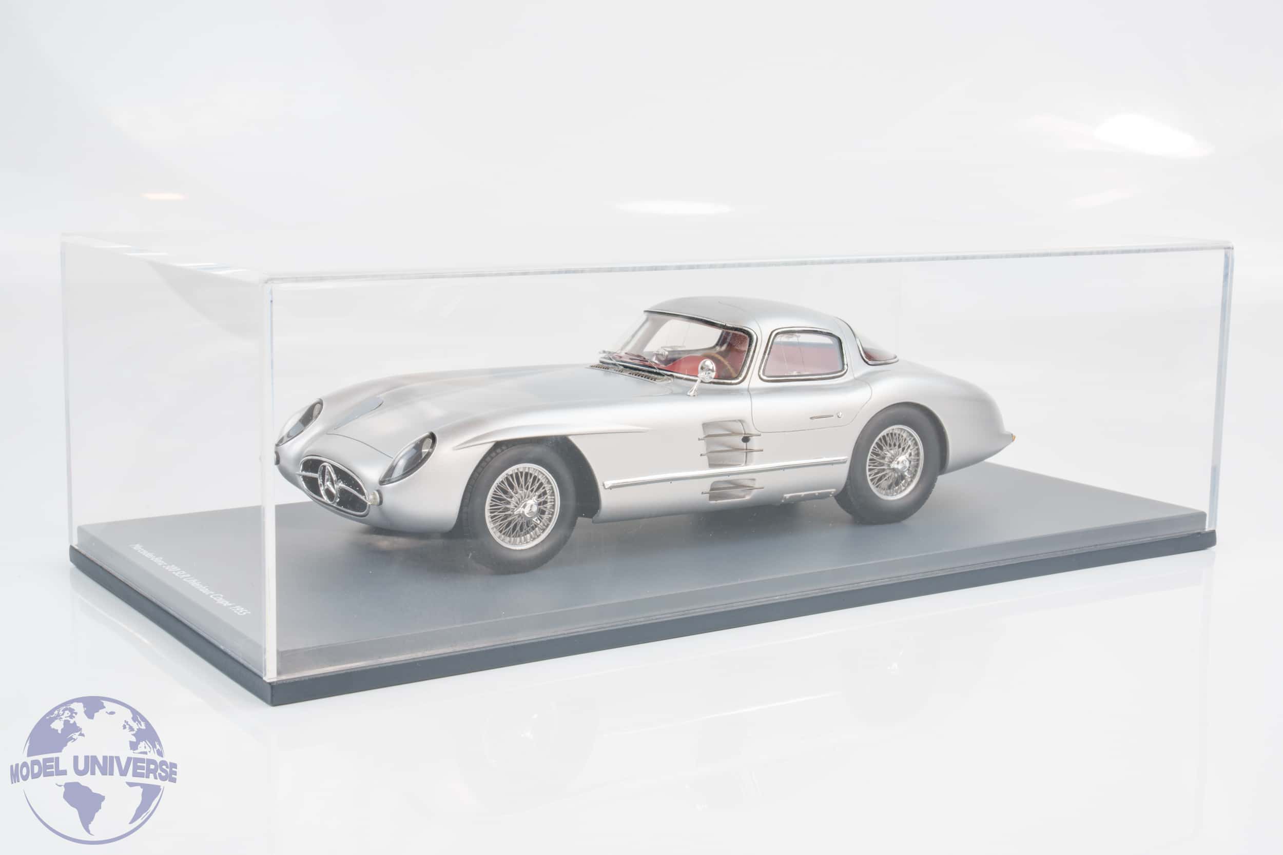 Schuco - 1:18 Mercedes-Benz 300 SLR Uhlenhaut Coupe 1955 Silver - Resin Model 4 Schuco - 1:18 Mercedes-Benz 300 SLR Uhlenhaut Coupe 1955 Silver - Resin Model