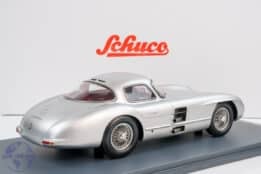 Schuco - 1:18 Mercedes-Benz 300 SLR Uhlenhaut Coupe 1955 Silver - Resin Model