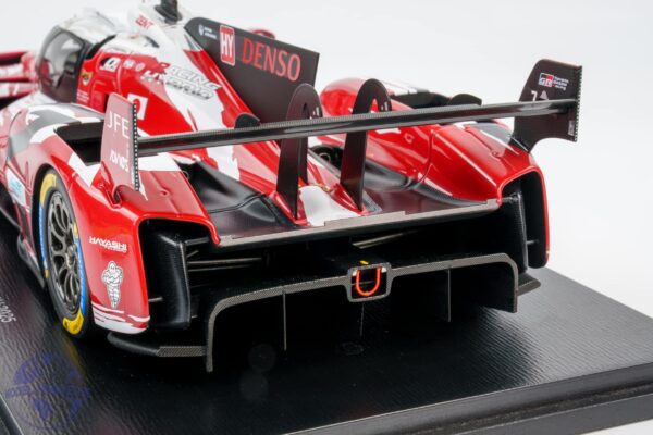 Spark - 1:18 Toyota GR010 Hybrid No.7 Gazoo Racing 5th Place 2025 24h Le Mans - M.Conway, K.Kobayashi, N.De Vries - Resin Model 16 Spark - 1:18 Toyota GR010 Hybrid No.7 Gazoo Racing 5th Place 2025 24h Le Mans - M.Conway, K.Kobayashi, N.De Vries - Resin Model