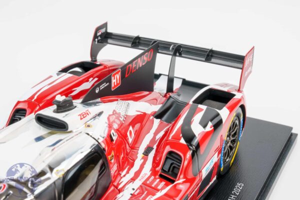 Spark - 1:18 Toyota GR010 Hybrid No.7 Gazoo Racing 5th Place 2025 24h Le Mans - M.Conway, K.Kobayashi, N.De Vries - Resin Model 15 Spark - 1:18 Toyota GR010 Hybrid No.7 Gazoo Racing 5th Place 2025 24h Le Mans - M.Conway, K.Kobayashi, N.De Vries - Resin Model