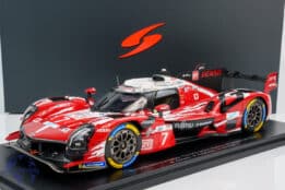 Spark - 1:18 Toyota GR010 Hybrid No.7 Gazoo Racing 5th Place 2025 24h Le Mans - M.Conway, K.Kobayashi, N.De Vries - Resin Model