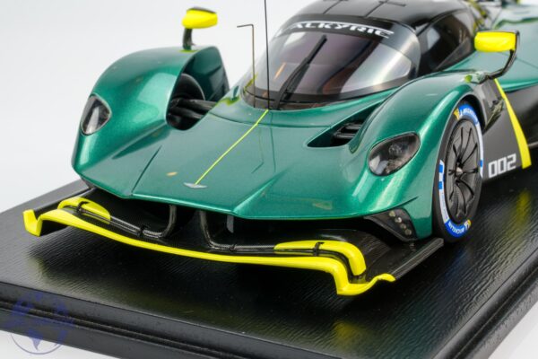 Spark - 1:18 Aston Martin Valkyrie AMR Pro 2022 Green - Resin Model 15 Spark - 1:18 Aston Martin Valkyrie AMR Pro 2022 Green - Resin Model