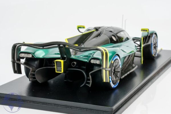 Spark - 1:18 Aston Martin Valkyrie AMR Pro 2022 Green - Resin Model 14 Spark - 1:18 Aston Martin Valkyrie AMR Pro 2022 Green - Resin Model