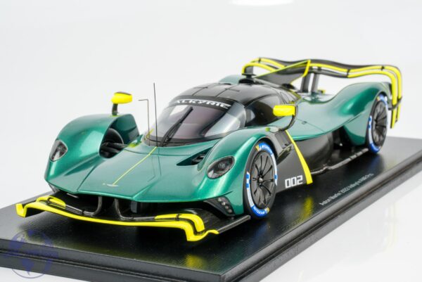 Spark - 1:18 Aston Martin Valkyrie AMR Pro 2022 Green - Resin Model 13 Spark - 1:18 Aston Martin Valkyrie AMR Pro 2022 Green - Resin Model