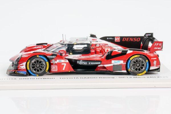 Spark - 1:43 Toyota GR010 Hybrid No.7 Toyota Gazoo Racing 5th Place 2025 24h Le Mans - M.Conway, K.Kobayashi, N.De Vries - Resin Model 11 Spark - 1:43 Toyota GR010 Hybrid No.7 Toyota Gazoo Racing 5th Place 2025 24h Le Mans - M.Conway, K.Kobayashi, N.De Vries - Resin Model