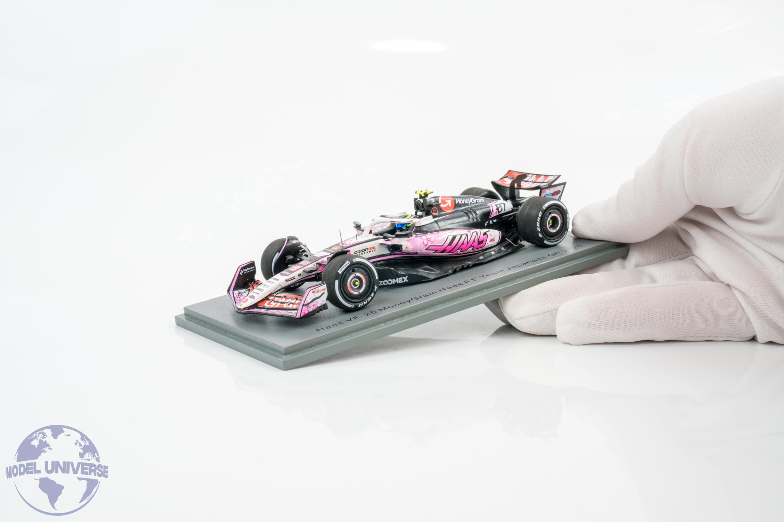 ハースF1スケールモデルカーを購入 | 情熱を集めよう