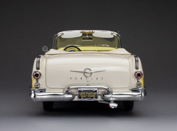 Sun Star - 1:18 Pontiac Star Chief Open Covertible Avalon Yellow / White Mist - Diecast Model 14 SUNSTAR 5059 4