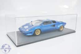 Schuco - 1:18 Lamborghini Countach LP5000 S Blue - Resin Model