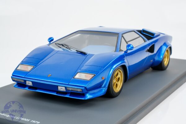 Schuco - 1:18 Lamborghini Countach LP5000 S Blue - Resin Model 12 Schuco - 1:18 Lamborghini Countach LP5000 S Blue - Resin Model