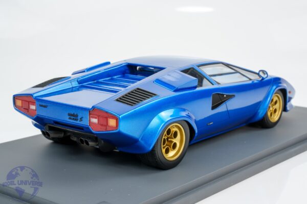 Schuco - 1:18 Lamborghini Countach LP5000 S Blue - Resin Model 13 Schuco - 1:18 Lamborghini Countach LP5000 S Blue - Resin Model