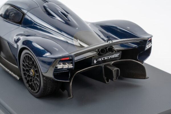 Schuco - 1:18 Aston Martin Valkyrie 2021 Mariana Blue - Resin Model 11 Schuco - 1:18 Aston Martin Valkyrie 2021 Mariana Blue - Resin Model