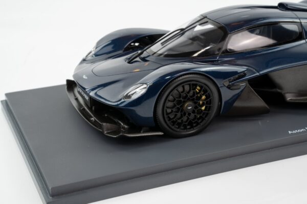 Schuco - 1:18 Aston Martin Valkyrie 2021 Mariana Blue - Resin Model 12 Schuco - 1:18 Aston Martin Valkyrie 2021 Mariana Blue - Resin Model