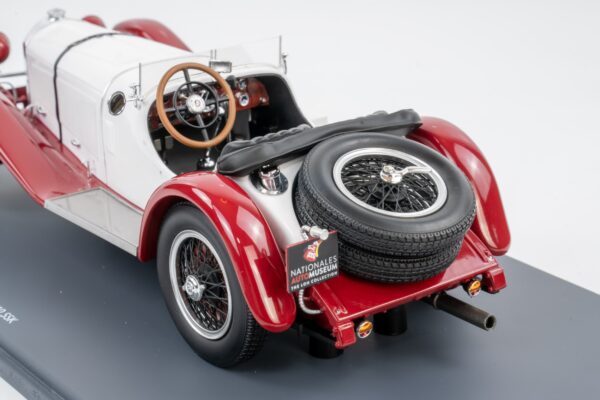 Schuco - 1:18 Mercedes-Benz 710 SSK White 1927 - Resin Model 11 Schuco - 1:18 Mercedes-Benz 710 SSK White 1927 - Resin Model