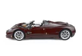 BBR - 1:18 Pagani Utopia Roadster Habanero Pebble Beach Launch Car Full Carbon Red - Limited Edition Resin Model