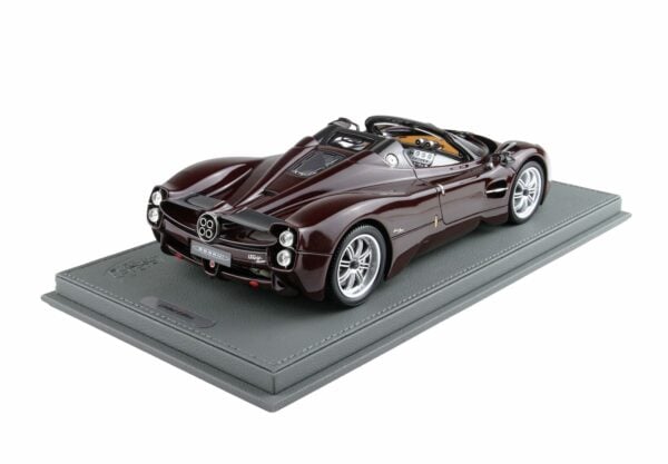 BBR - 1:18 Pagani Utopia Roadster Habanero Pebble Beach Launch Car Full Carbon Red - Limited Edition Resin Model