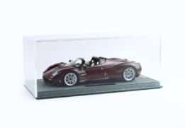BBR - 1:18 Pagani Utopia Roadster Habanero Pebble Beach Launch Car Full Carbon Red - Limited Edition Resin Model