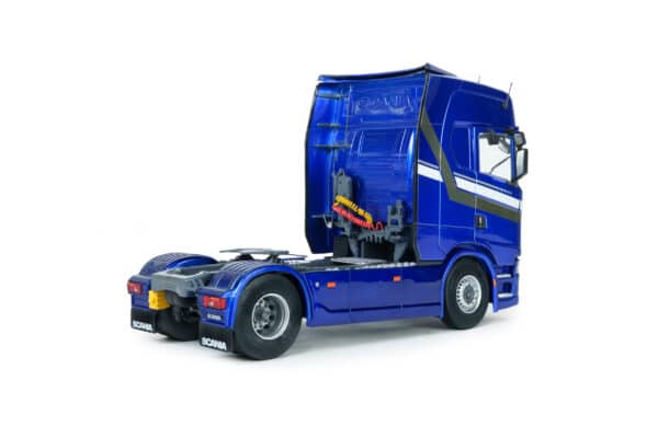 Diecast Model Shop - Model Universe 18 Alternative view of Solido 1:24 Scania 580S Highline Metallic Blue 2023 (S2400308) Diecast Model