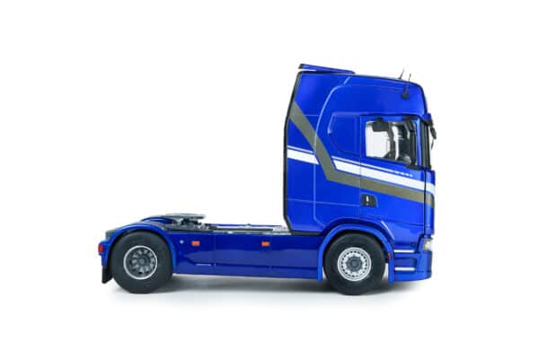 Solido 1:24 Scania 580S Highline Metallic Blue 2023 (S2400308) Diecast Model 16 Solido 1:24 Scania 580S Highline Metallic Blue 2023 (S2400308) Diecast Model