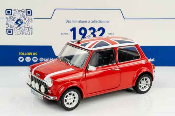 Solido - 1:18 Mini Cooper Sport 1997 Red with Union Jack Flag - Diecast Model
