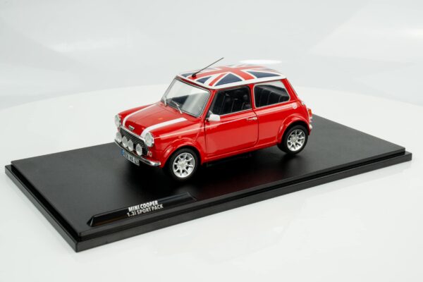Solido - 1:18 Mini Cooper Sport 1997 Red with Union Jack Flag - Diecast Model 23 Solido - 1:18 Mini Cooper Sport 1997 Red with Union Jack Flag - Diecast Model