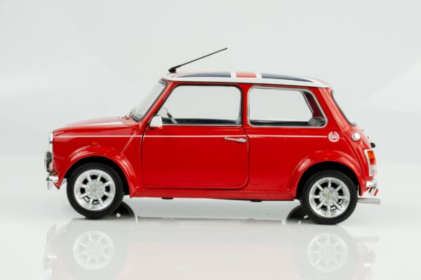 Solido - 1:18 Mini Cooper Sport 1997 Red with Union Jack Flag - Diecast Model 22 Solido - 1:18 Mini Cooper Sport 1997 Red with Union Jack Flag - Diecast Model