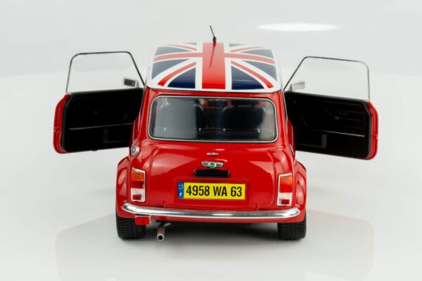 Solido - 1:18 Mini Cooper Sport 1997 Red with Union Jack Flag - Diecast Model 20 Solido - 1:18 Mini Cooper Sport 1997 Red with Union Jack Flag - Diecast Model