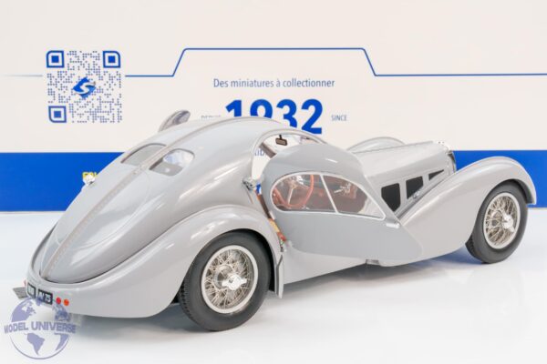 Solido - 1:18 Bugatti Type 57 SC Atlantic Grey 1937 - Diecast Model 12 Solido - 1:18 Bugatti Type 57 SC Atlantic Grey 1937 - Diecast Model