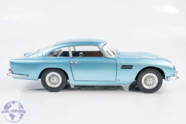 Solido - 1:18 Aston Martin DB5 1964 Light Metallic Blue - Diecast Model 21 Solido - 1:18 Aston Martin DB5 1964 Light Metallic Blue - Diecast Model