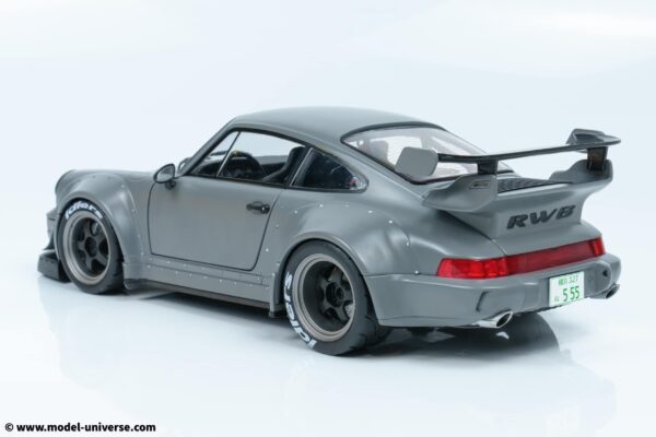 Solido - 1:18 RWB Bodykit Nardo Grey 2024 with Akiri Nakai Figure in Chair - Limited Edition Diecast Model 13 Solido 1807517 RWB Porsche 4