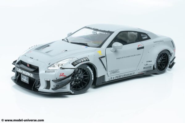 Solido 1:18 Nissan GT-R (R35) Type 2 Liberty Walk LB Works with Kato San Figure (S1805821) Limited Edition Diecast Model 21 Solido - 1:18 Nissan GT-R (R35) Type 2 Liberty Walk LB Works with Kato San Figure - Limited Edition Diecast Model