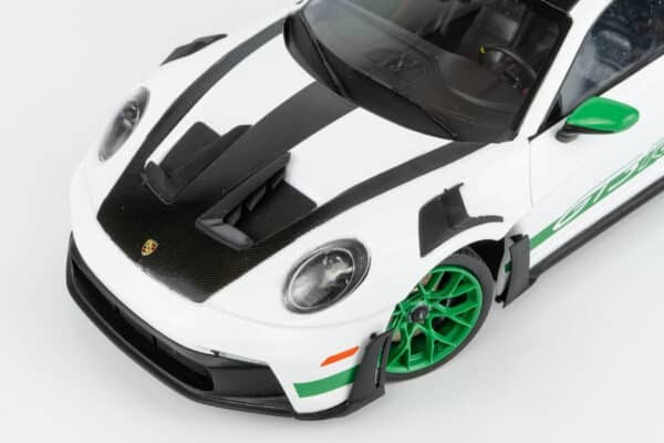 Solido 1:18 Porsche 911 (992) GT3 RS Weissach Package 2024 White with Green Stripes (S1812107) Diecast Model 18 Solido 1:18 Porsche 911 (992) GT3 RS Weissach Package 2024 White with Green Stripes (S1812107) Diecast Model