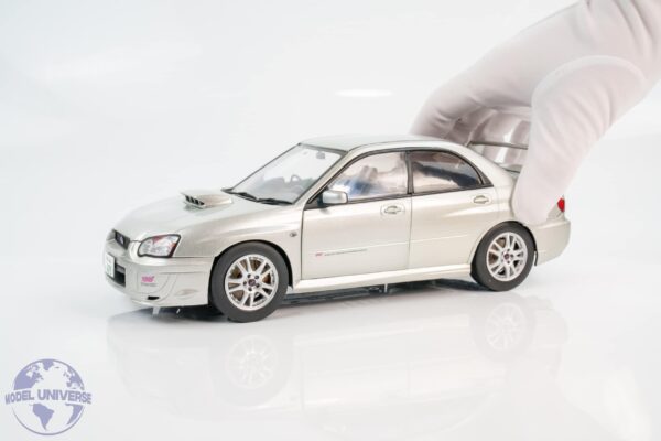 Solido - 1:18 Subaru Impreza WRX STI Silver Metallic 2004 - Diecast Model 14 Solido - 1:18 Subaru Impreza WRX STI Silver Metallic 2004 - Diecast Model