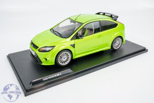 Solido - 1:18 Ford Focus RS 2009 Ultimate Green - Diecast Model 17 Solido - 1:18 Ford Focus RS 2009 Ultimate Green - Diecast Model