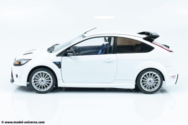 Solido - 1:18 Ford Focus RS Mk2 2009 Frozen White - Diecast Model 18 Solido - 1:18 Ford Focus RS Mk2 2009 Frozen White - Diecast Model