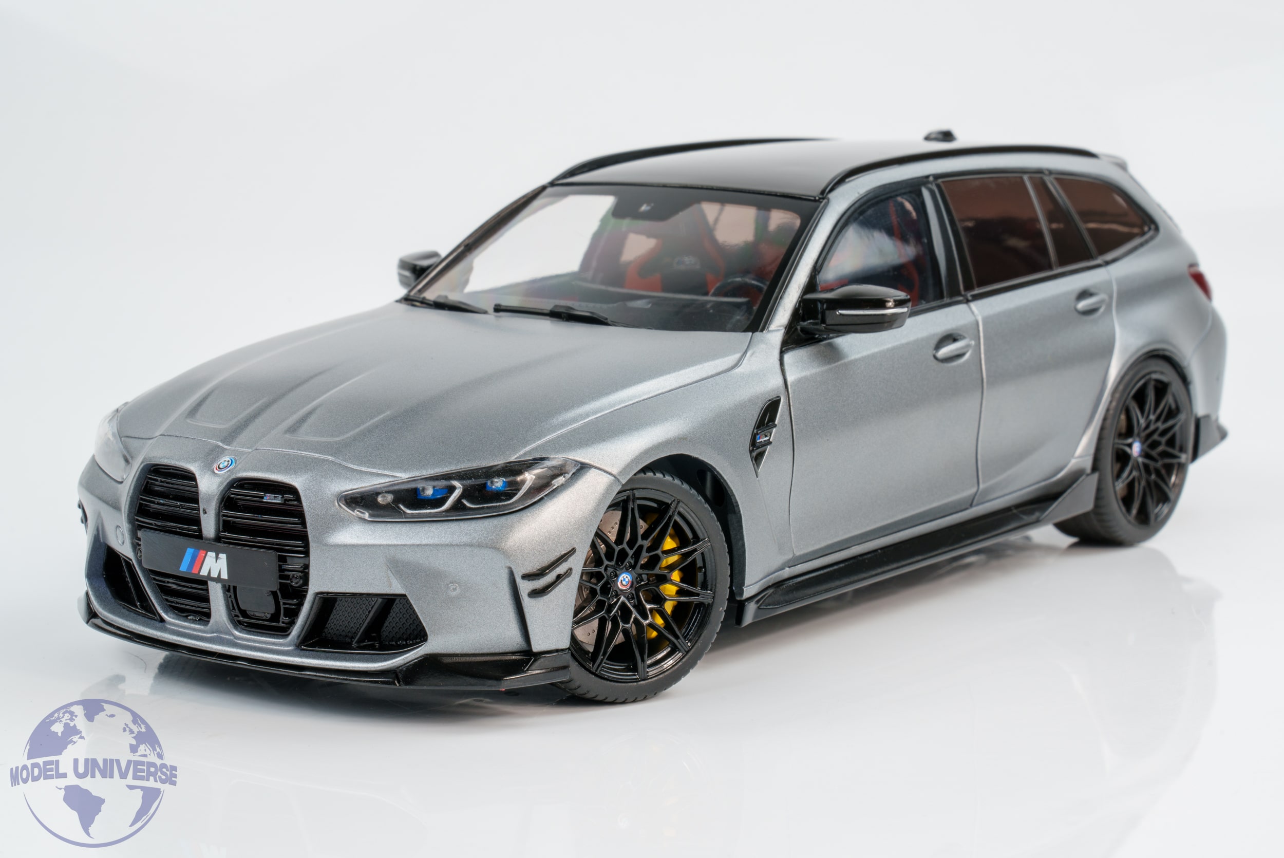 1/18  M3ツーリング G81 マットシルバー ソリド製ダイキャスト製 Solido - 1:18 BMW M3 (G81) Competition Touring with Performance