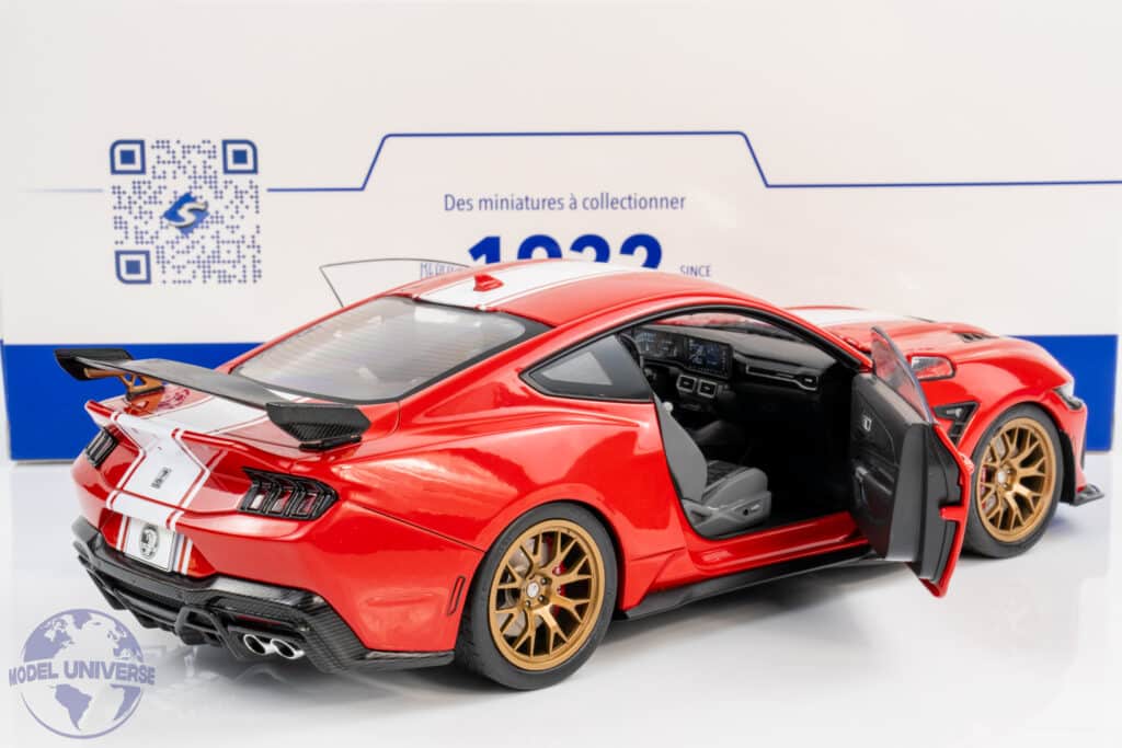 Solido 1/18 Shelby Mustang Super Snake Race Red 2025 – Modèle Miniature Détaillée Voiture Collection Solido 1/18 Shelby Mustang Super Snake Race Red 2025 – Modèle Miniature Détaillée Voiture Collection